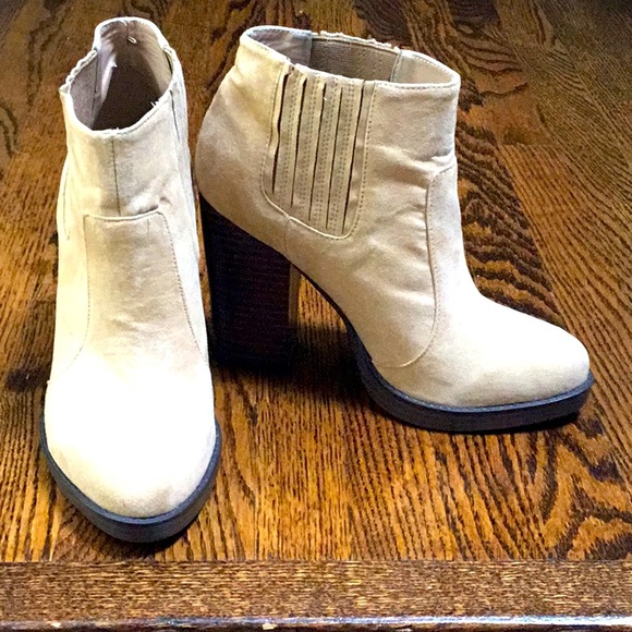Zara Beige Suede Booties - Picture 1 of 13